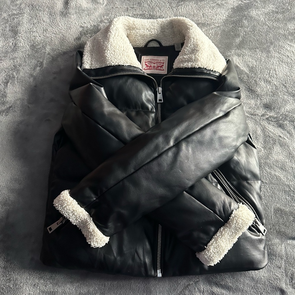 Levi's Black Jacket with White Shearling